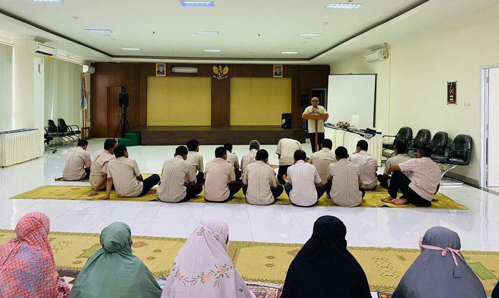 Sholat Berjamaah Semarakkan Ramadhan 1444 H BBTKLPP Yogyakarta